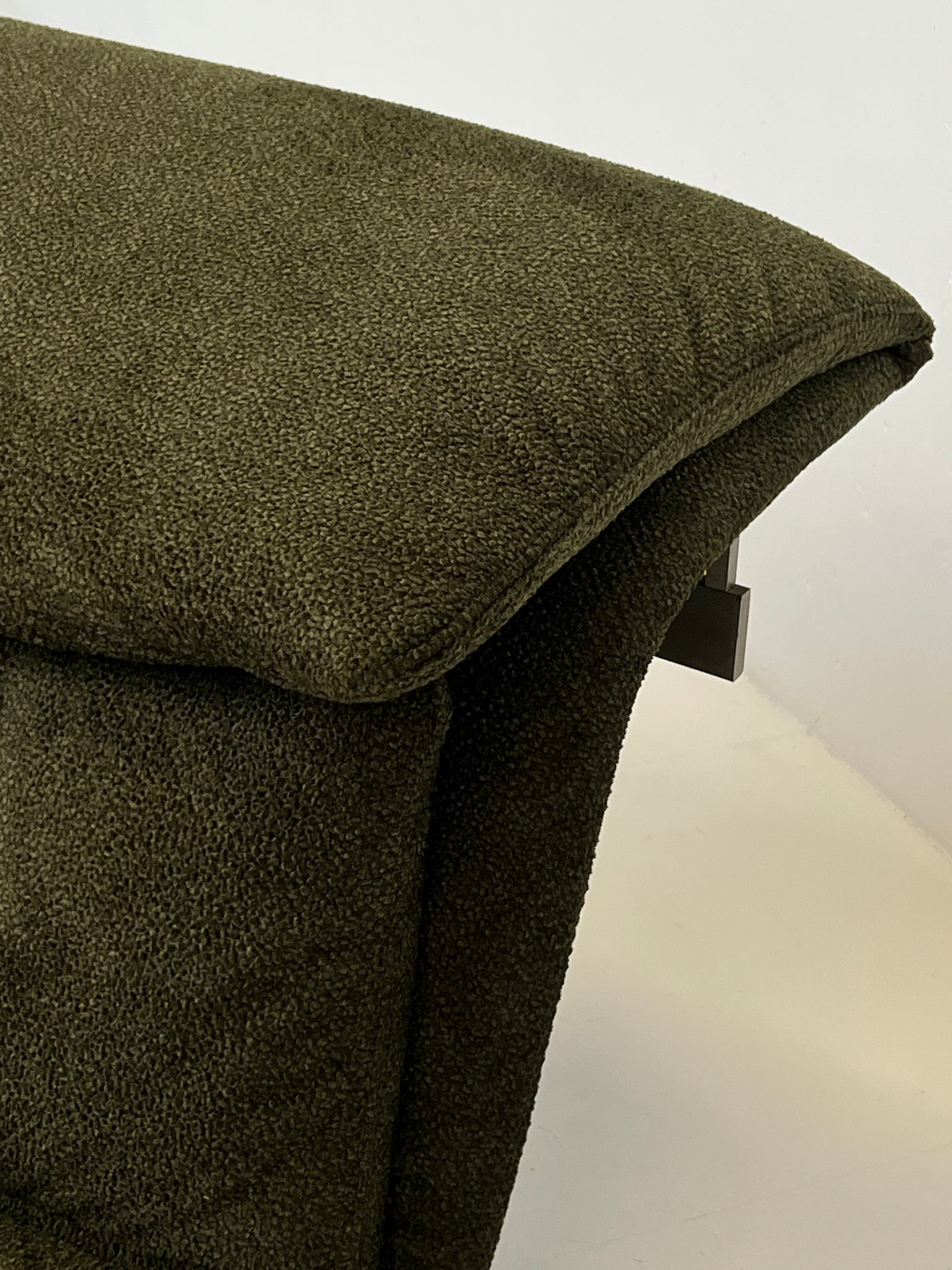 Vintage wave sofa – Giovanni Offredi for Saporiti Italia (1970)