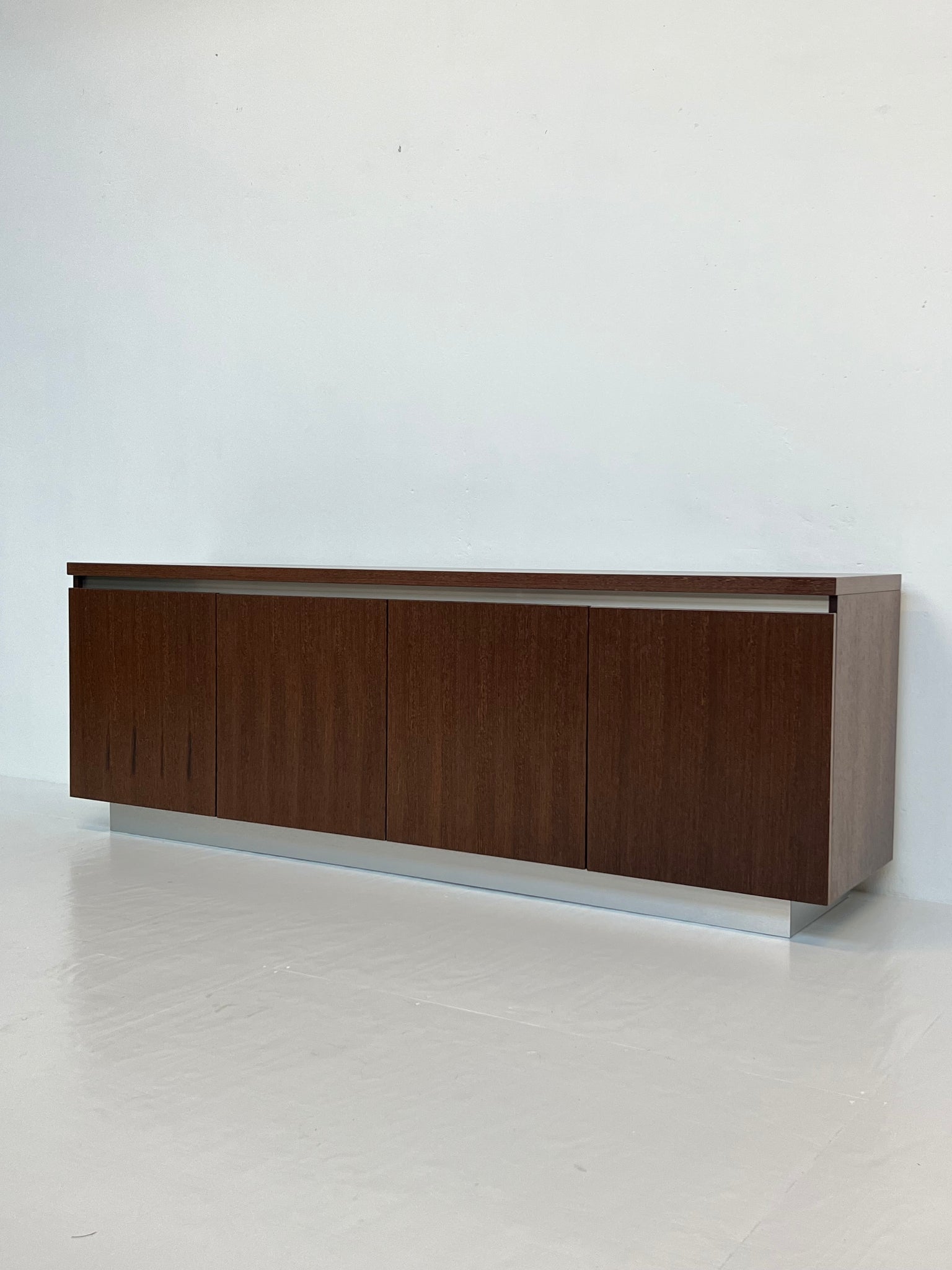 Vintage sideboard – wengé & chrome details