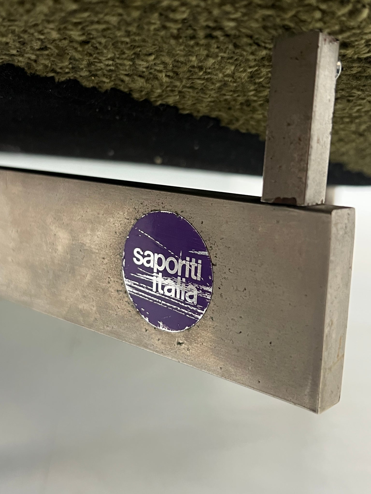 Vintage wave sofa – Giovanni Offredi for Saporiti Italia (1970)