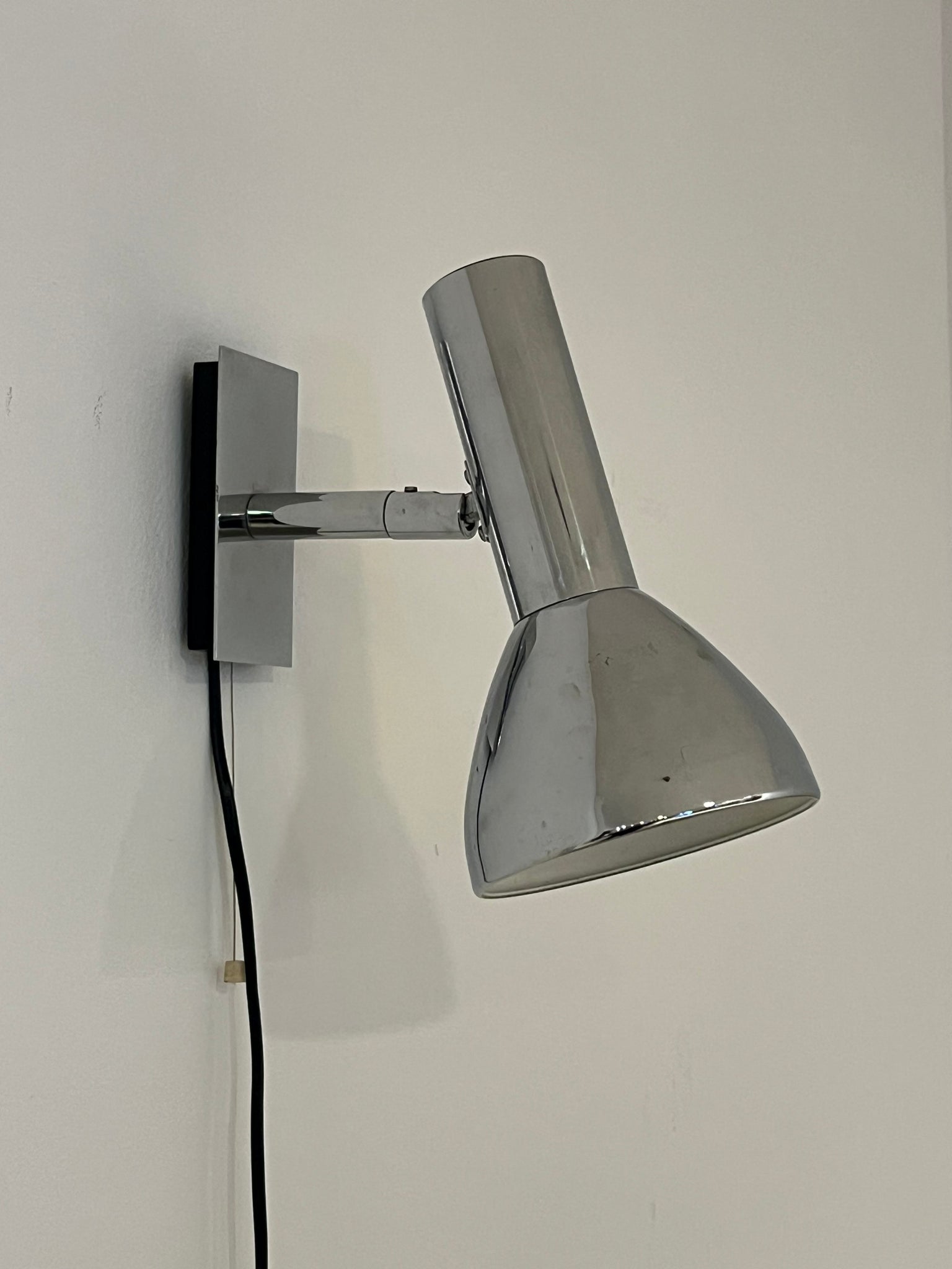 Mid-Century adjustable wall lamp