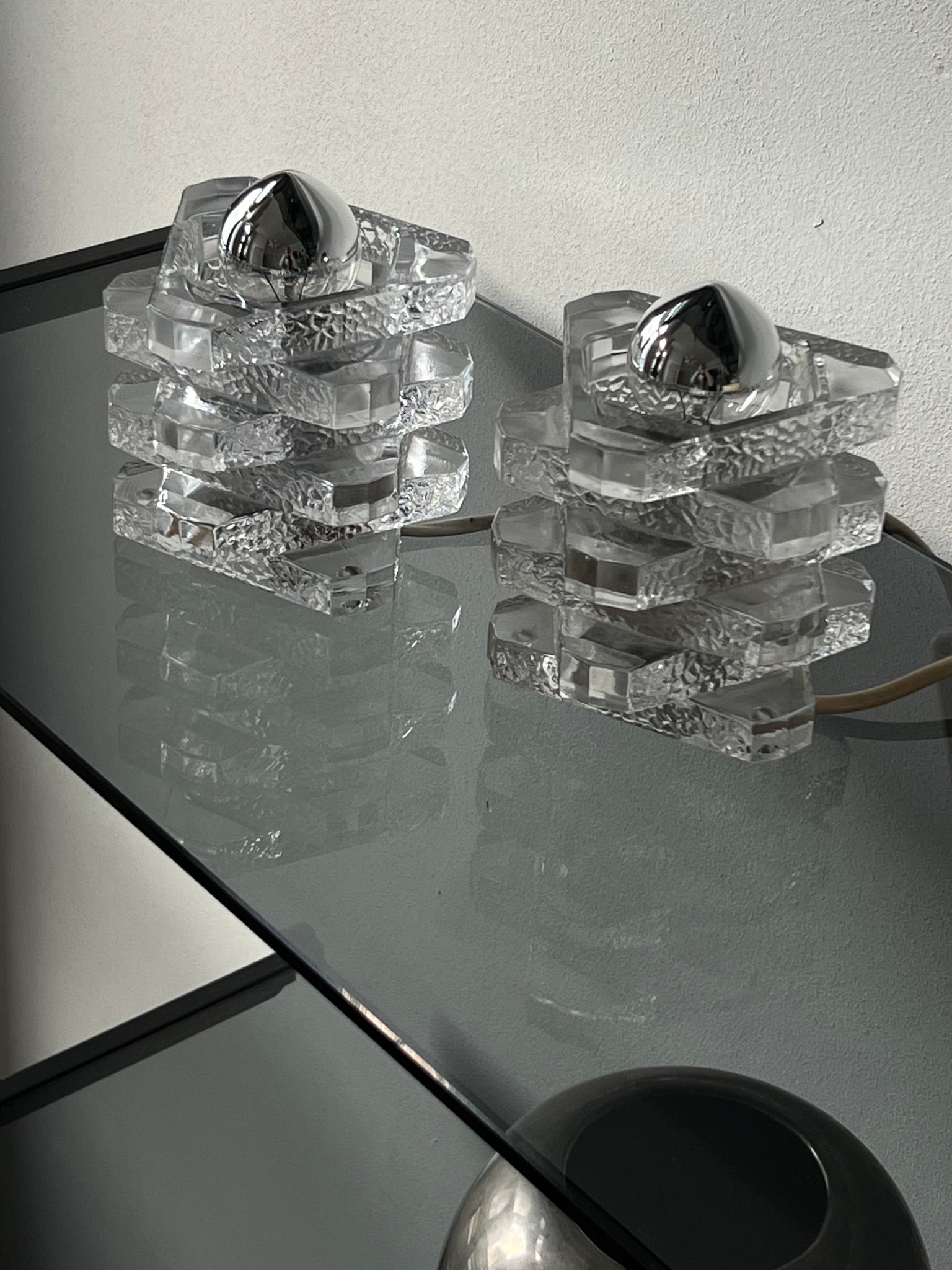 Set of 2 Peill & Putzler ice glass table lamps