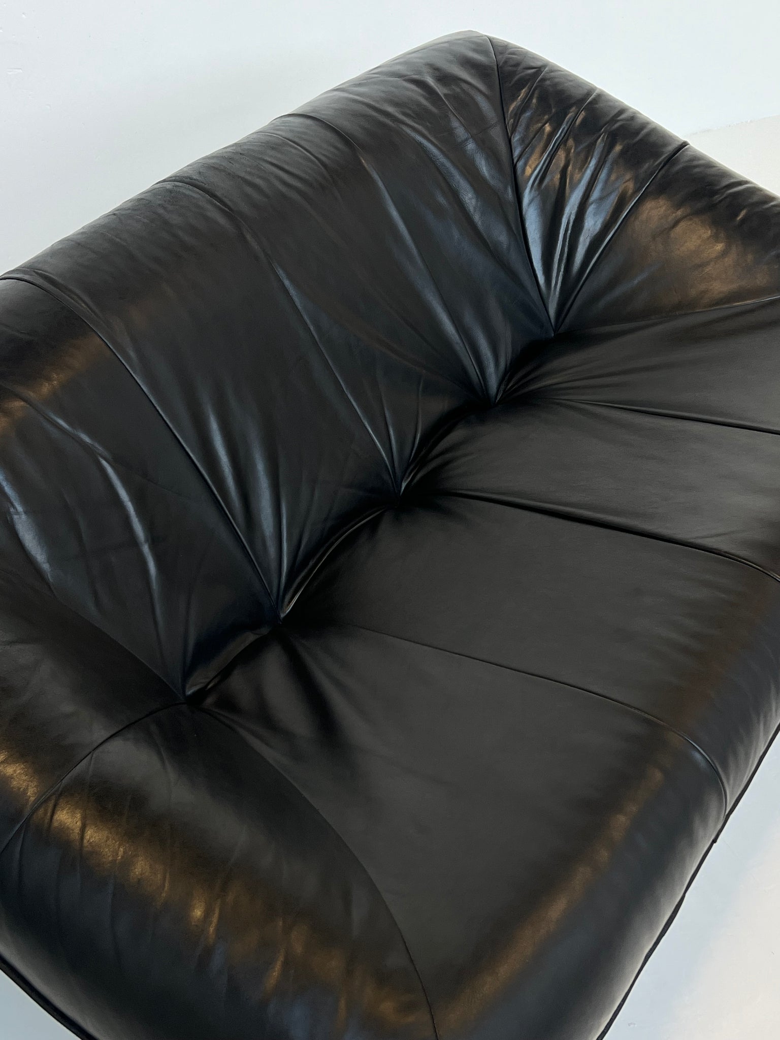 Vintage Oslo bank van Gerard van den Berg voor Montis