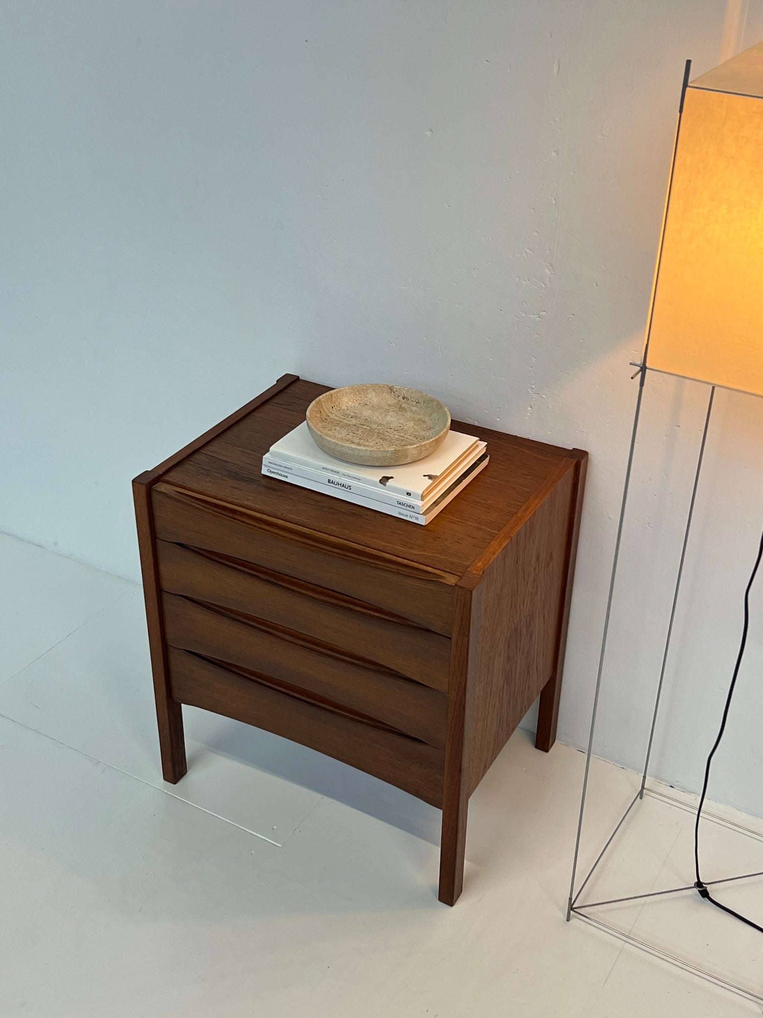 Vintage chest of drawers