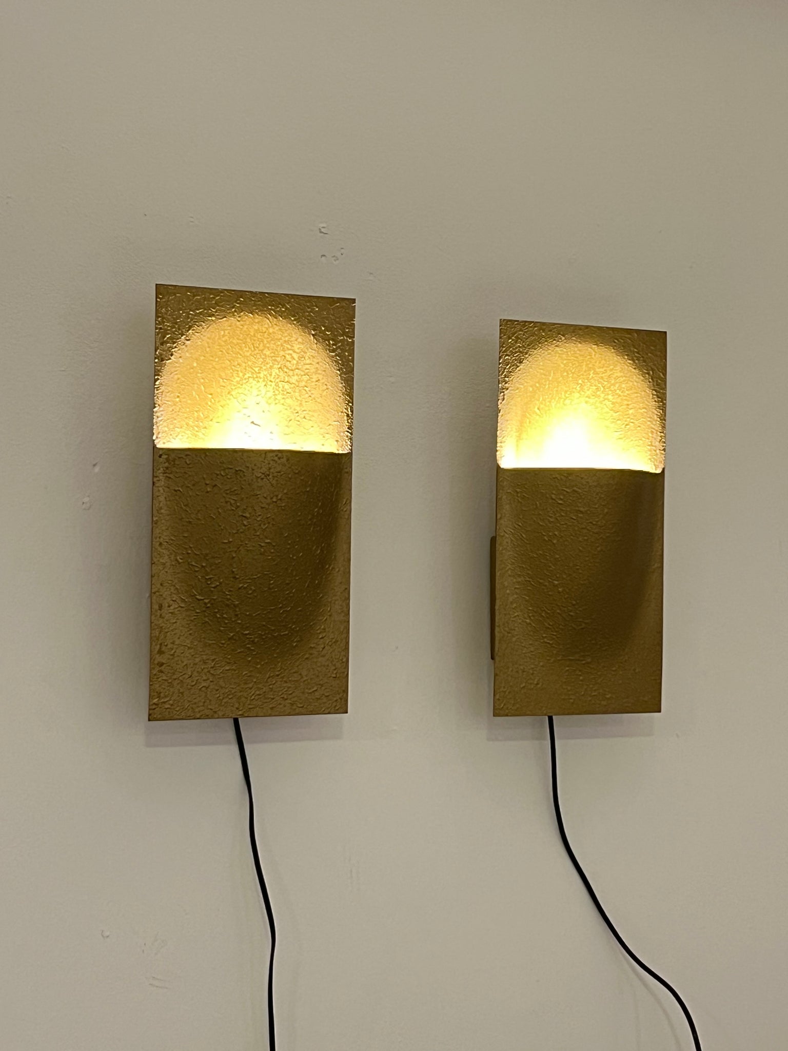 Raak Amsterdam “Balance” wall lamp – Model C-1550 by Bertrand Balas