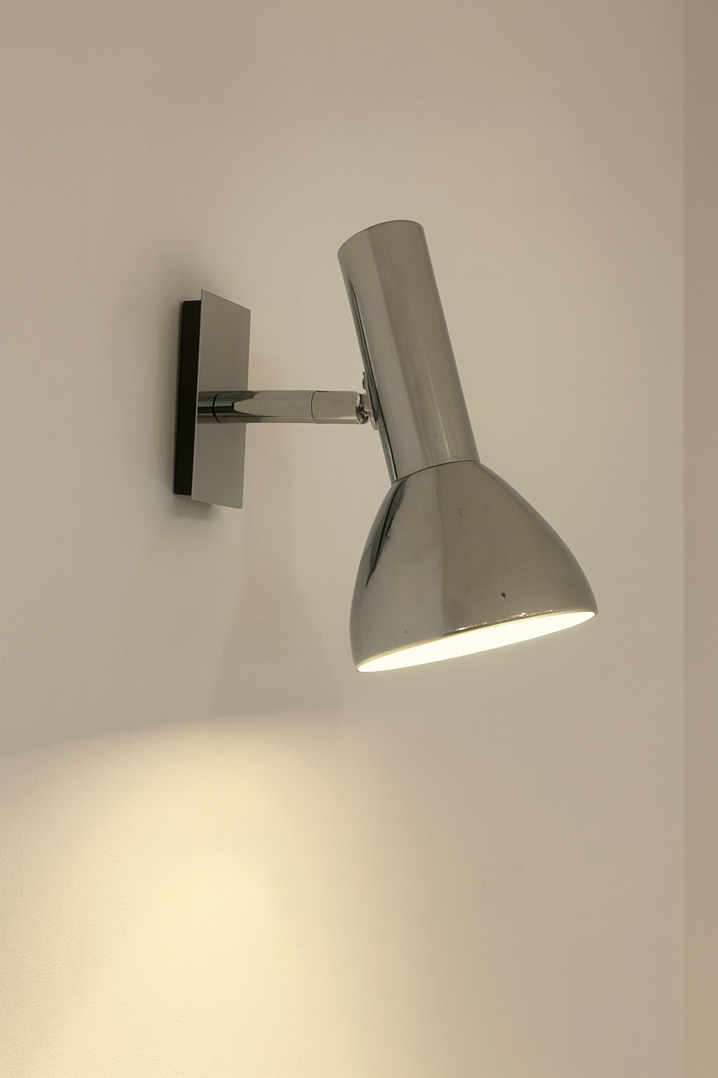 Mid-Century adjustable wall lamp