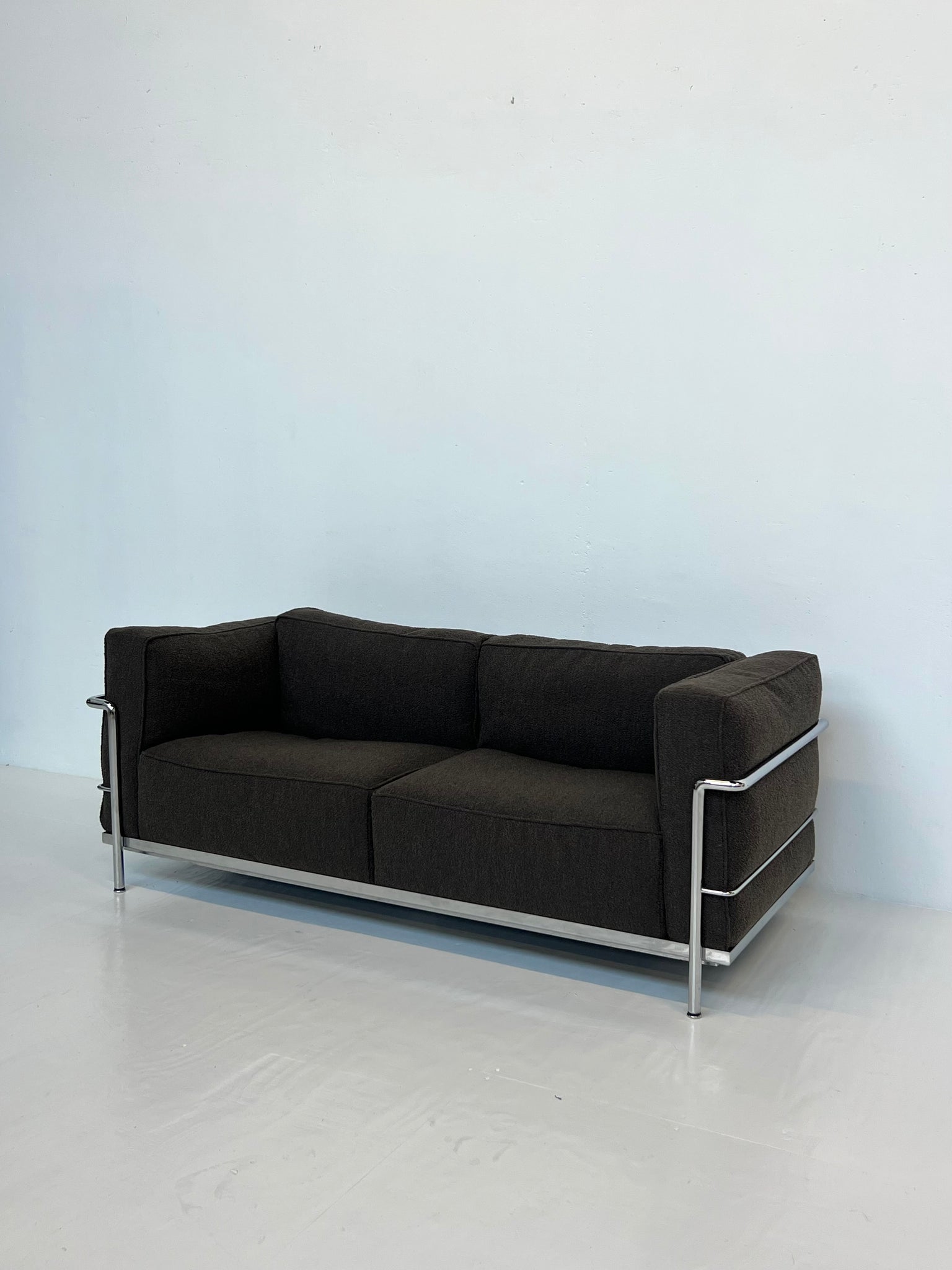 Cassina LC3 tweezitsbank