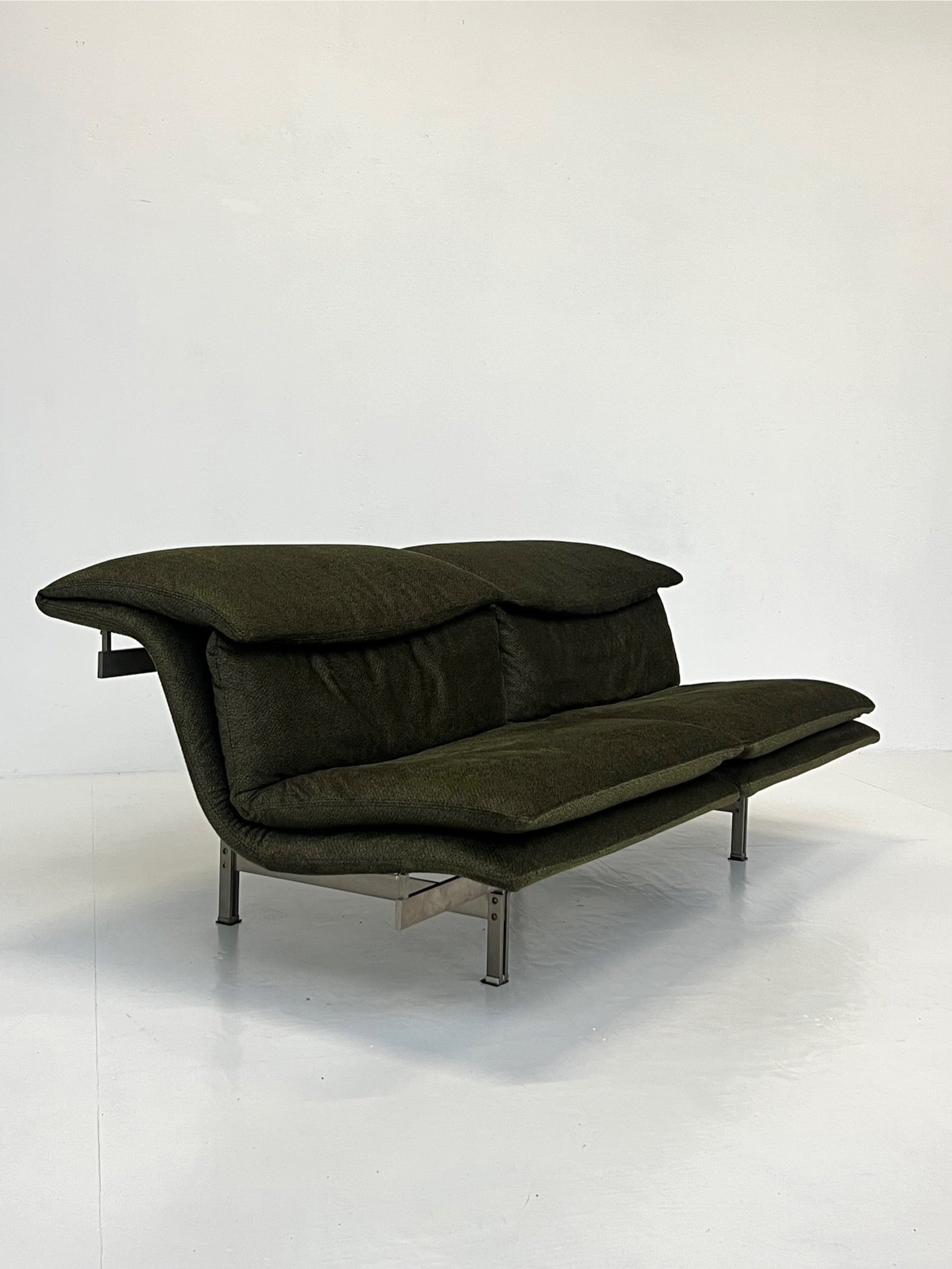 Vintage wave sofa – Giovanni Offredi for Saporiti Italia (1970
