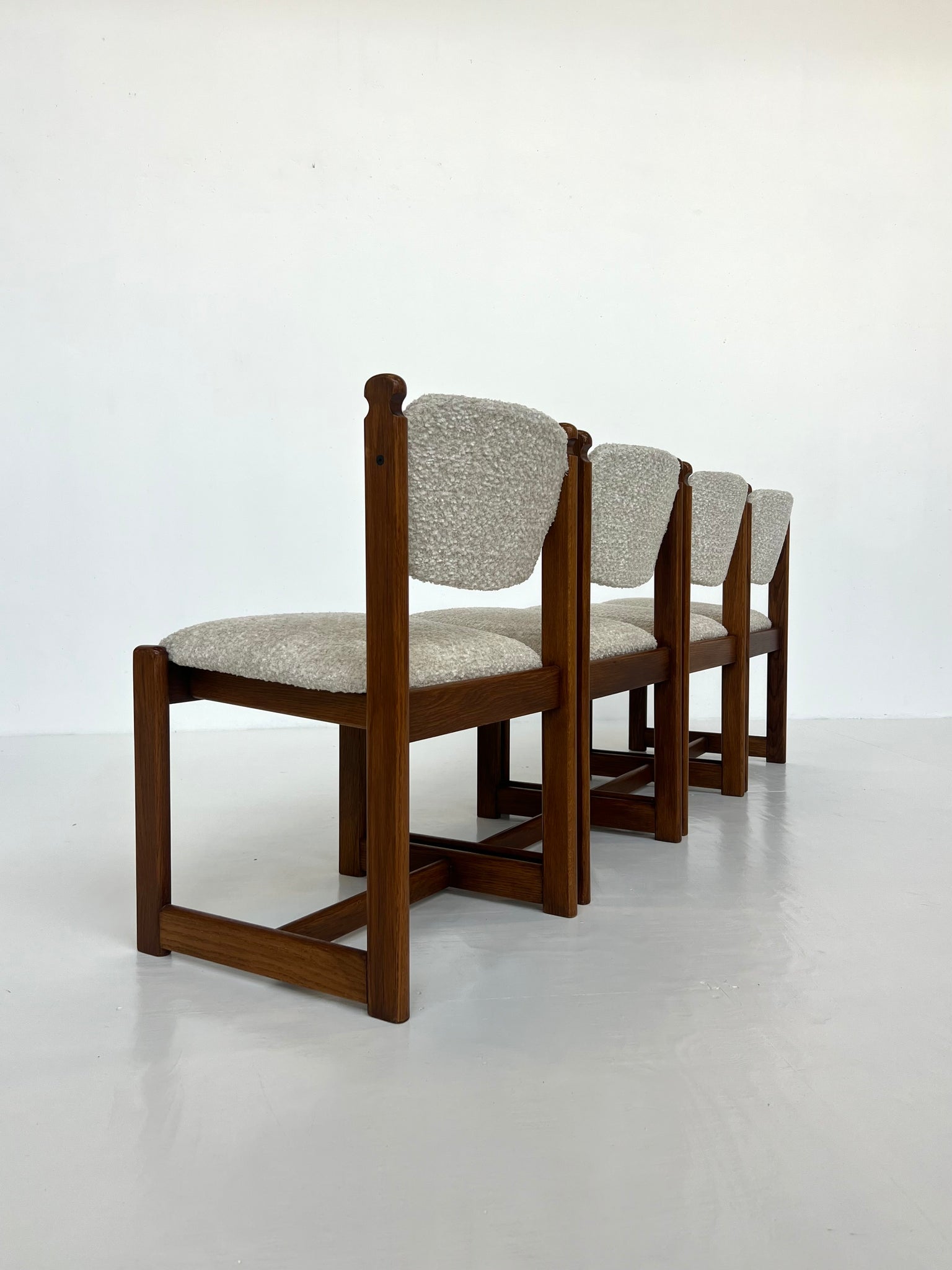 Set of 4 vintage oak dining chairs