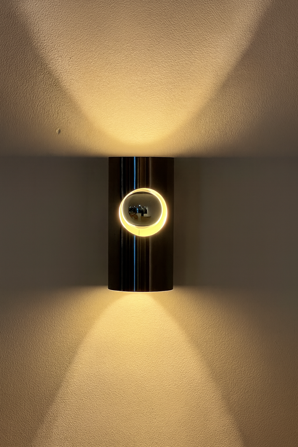 Vintage space age wall lamp