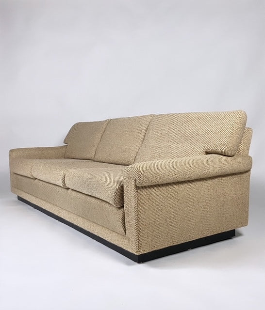 X Vintage cream-colored sofa with Wool upholstery