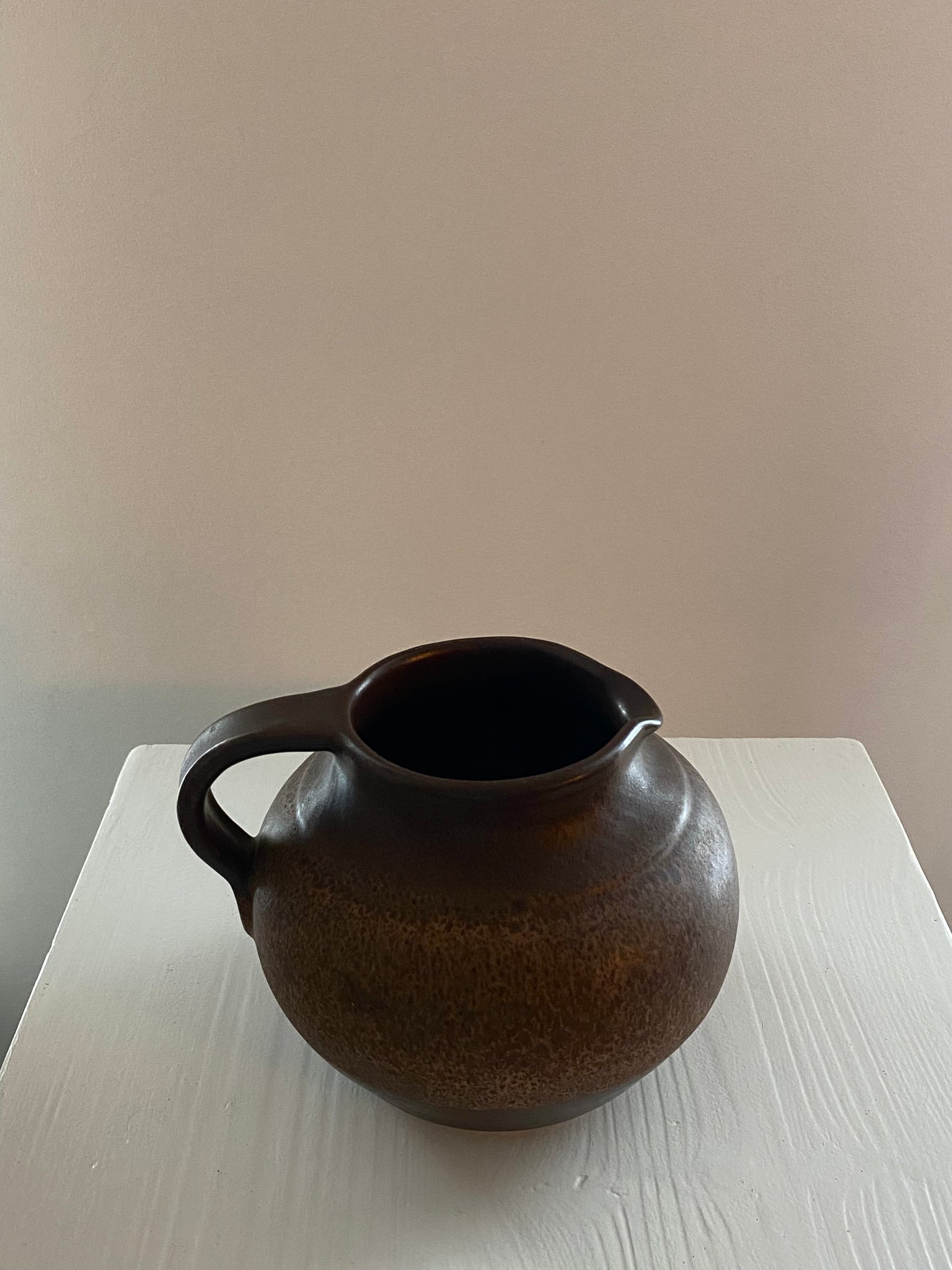 X Vintage ceramic vase