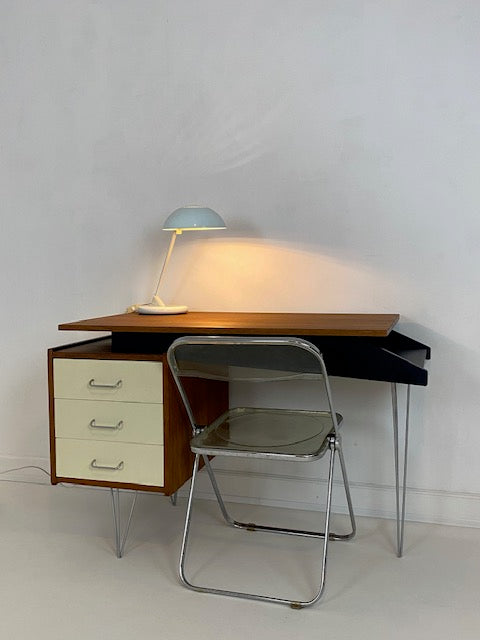 Vintage hairpin desk by Tijsseling Nijkerk