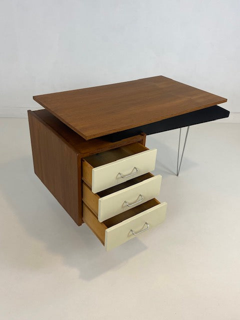 Vintage hairpin desk by Tijsseling Nijkerk