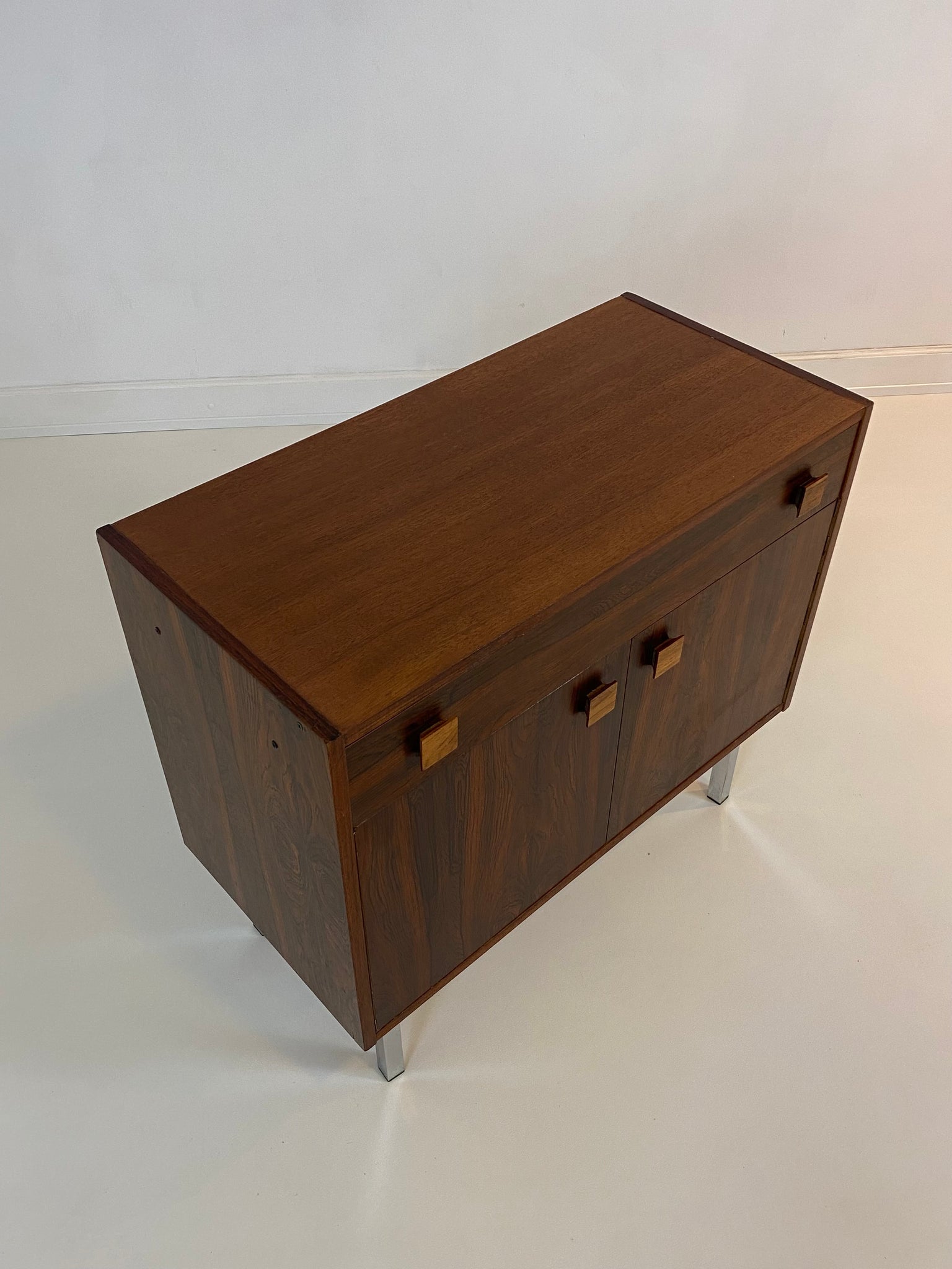 vintage rosewood cabinet with removable aluminum top