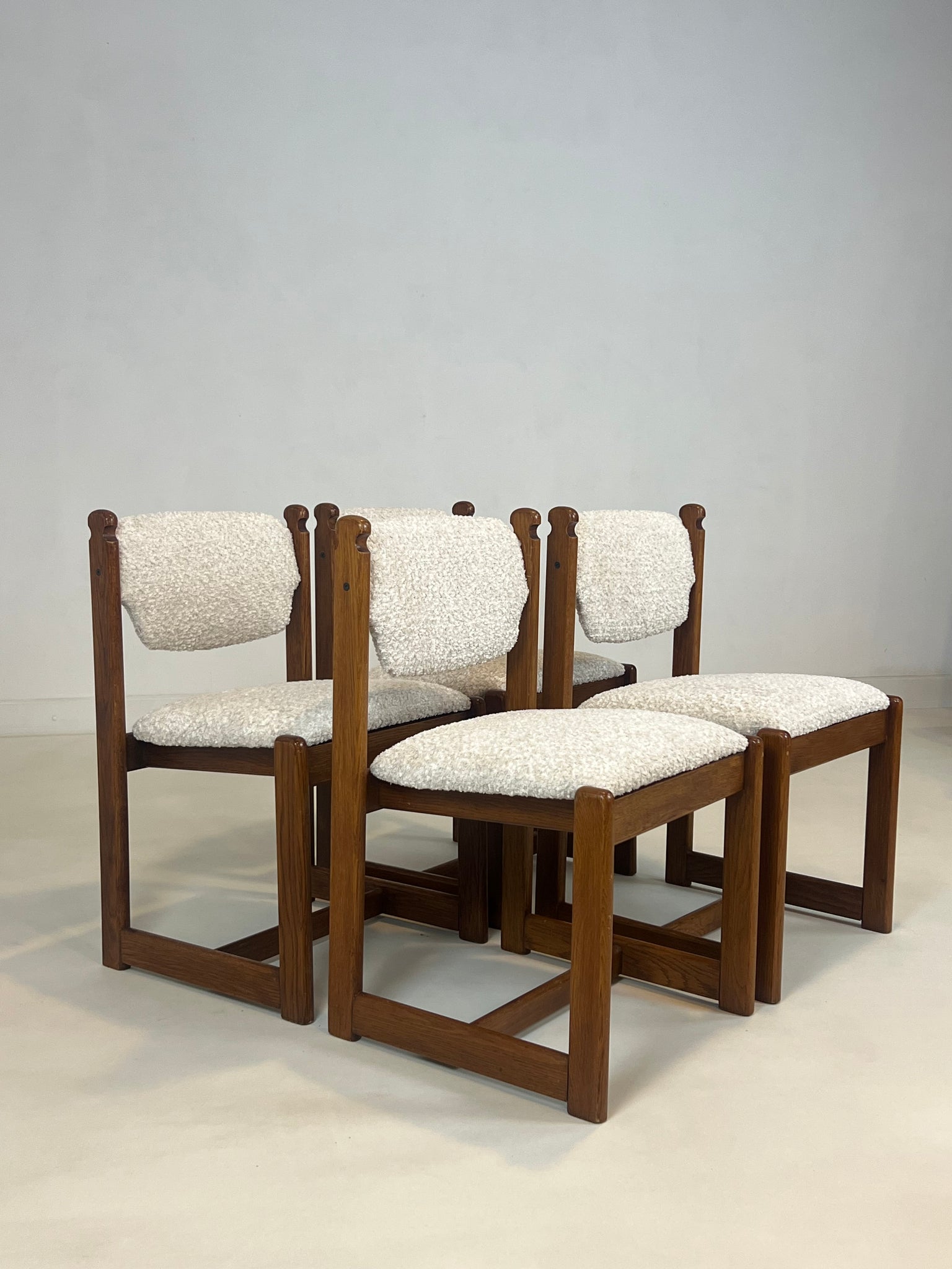 Set of 4 vintage oak dining chairs