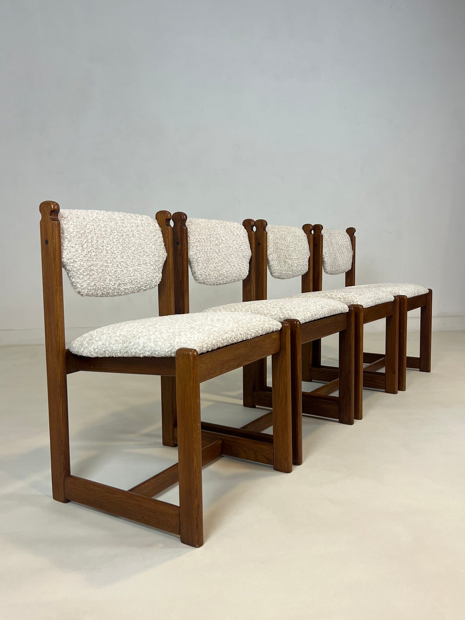 Set of 4 vintage oak dining chairs
