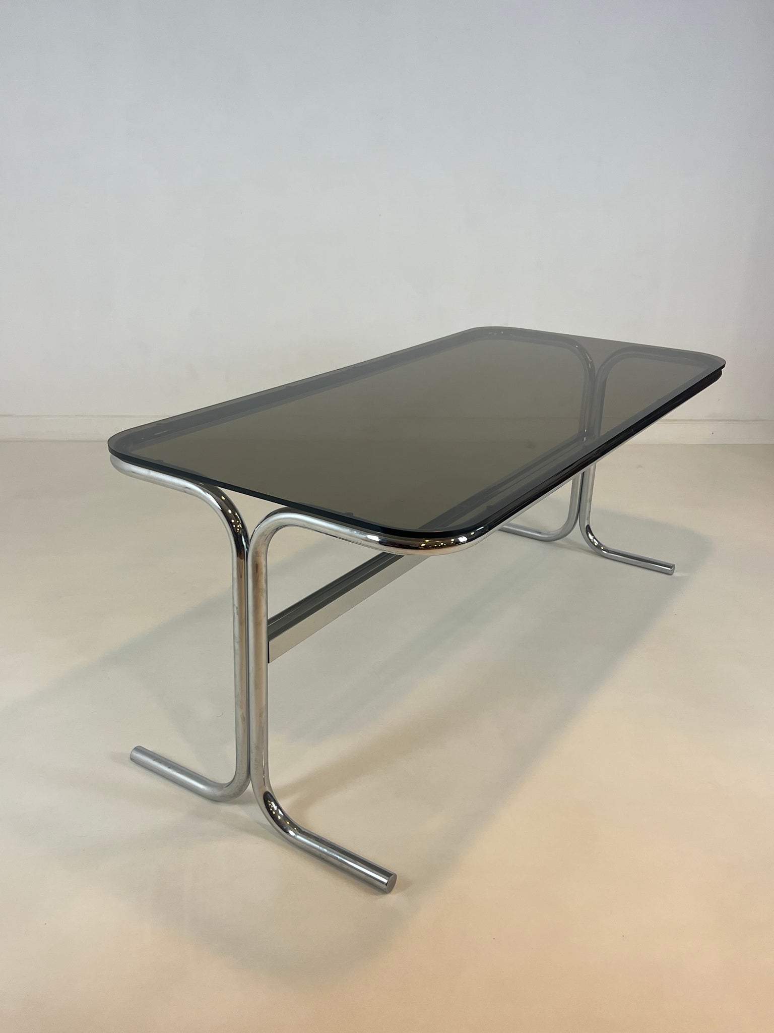 X Vintage 1970's dining table