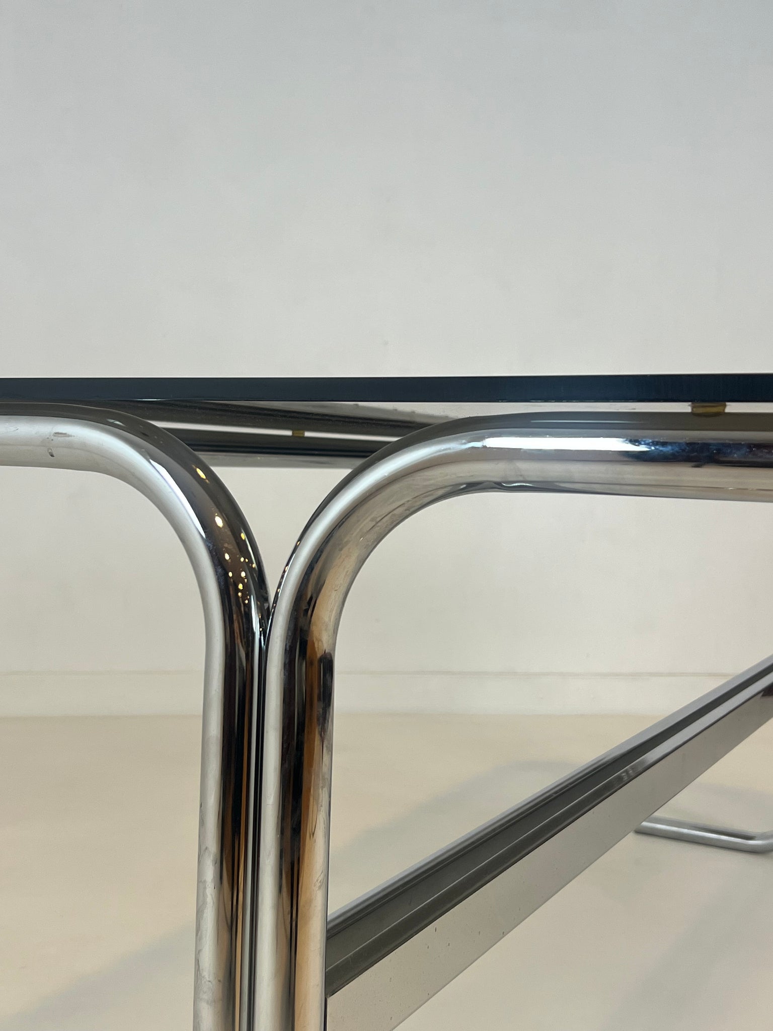 X Vintage 1970's dining table