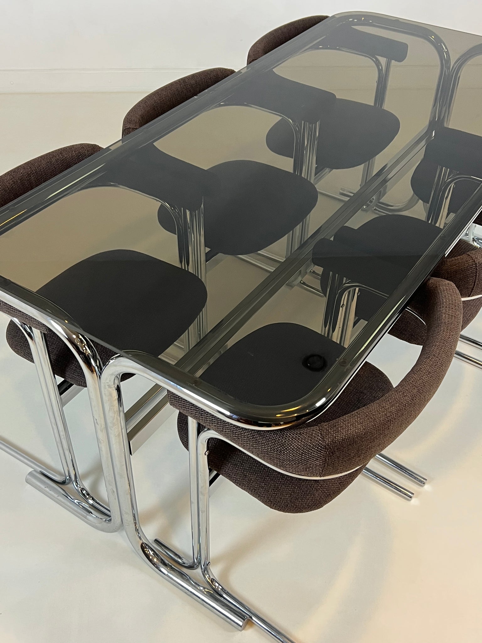 X Vintage 1970's dining table