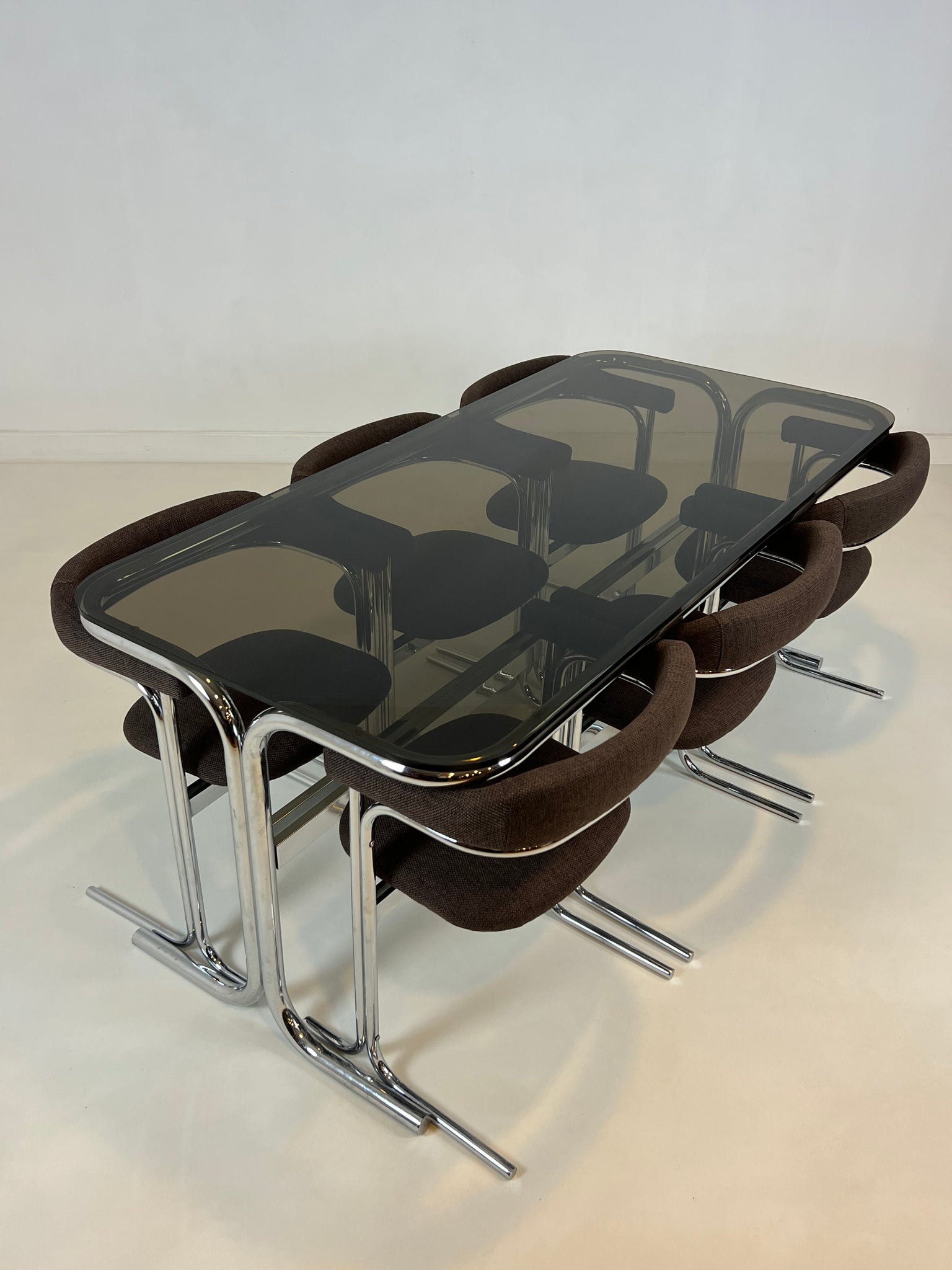 X Vintage 1970's dining table