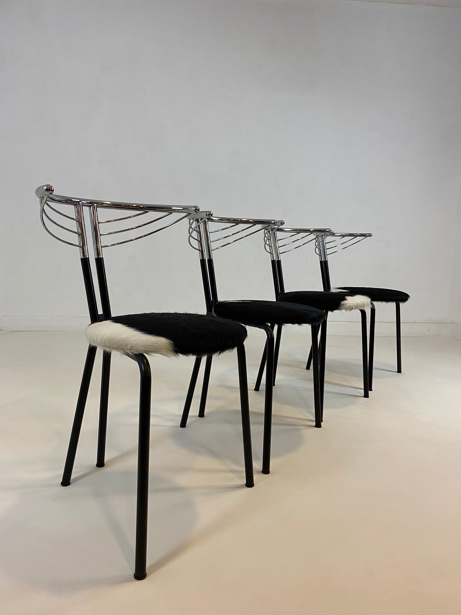 Set of 4 vintage postmodern dining chairs