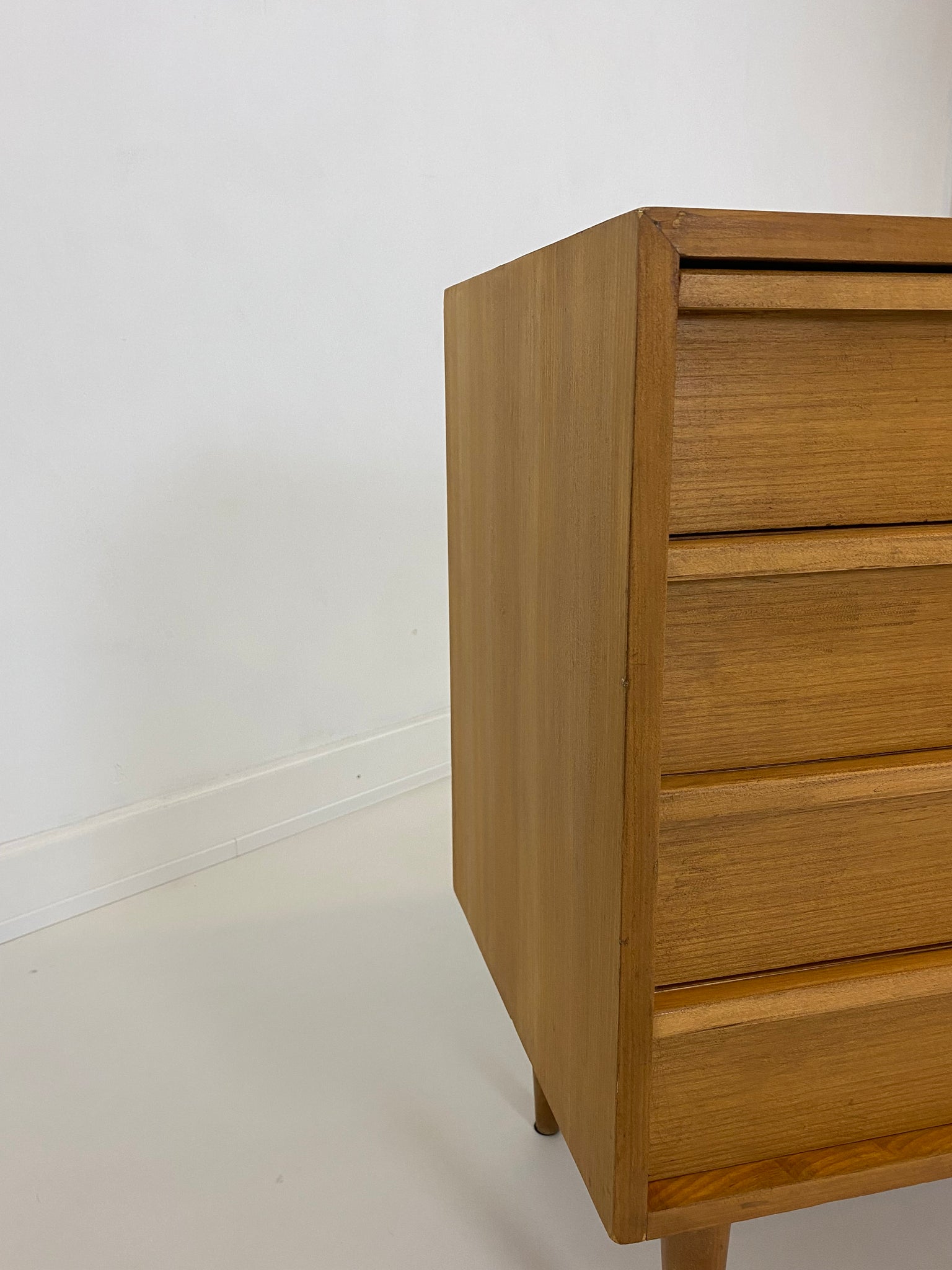 X Vintage Danish sideboard in light oak