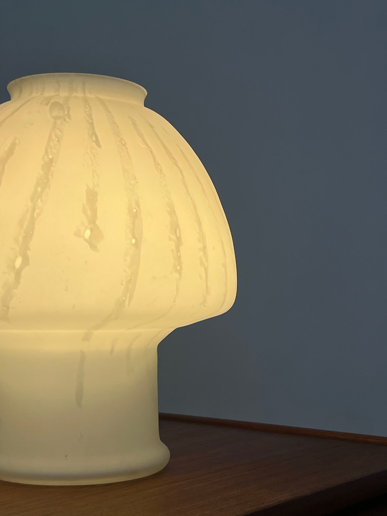 Vintage Murano-style mushroom table lamp