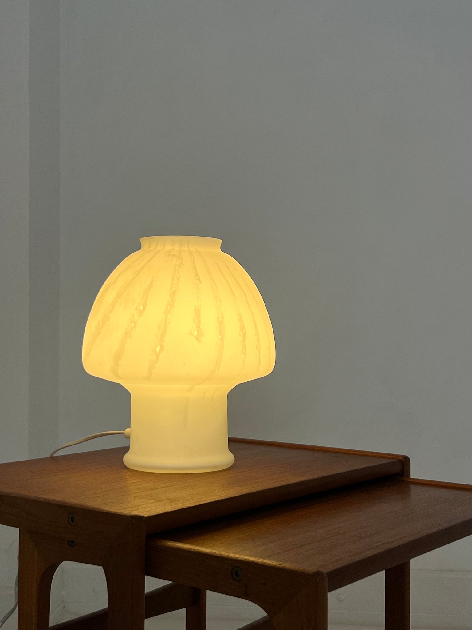 Vintage Murano-style mushroom table lamp