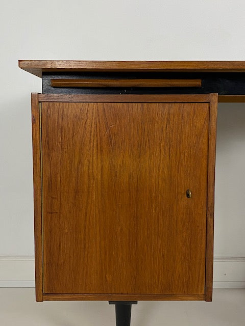 Vintage Pastoe desk