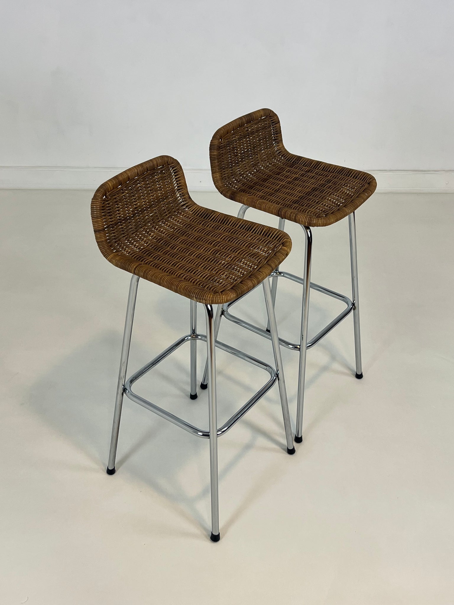 Set of 2 vintage rattan stools