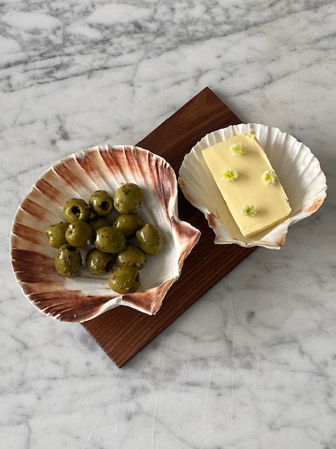 Set of two amuse scallops