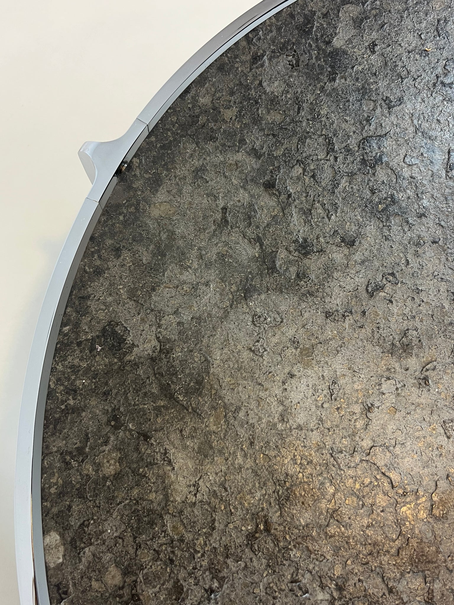 Vintage round coffee table – stone top