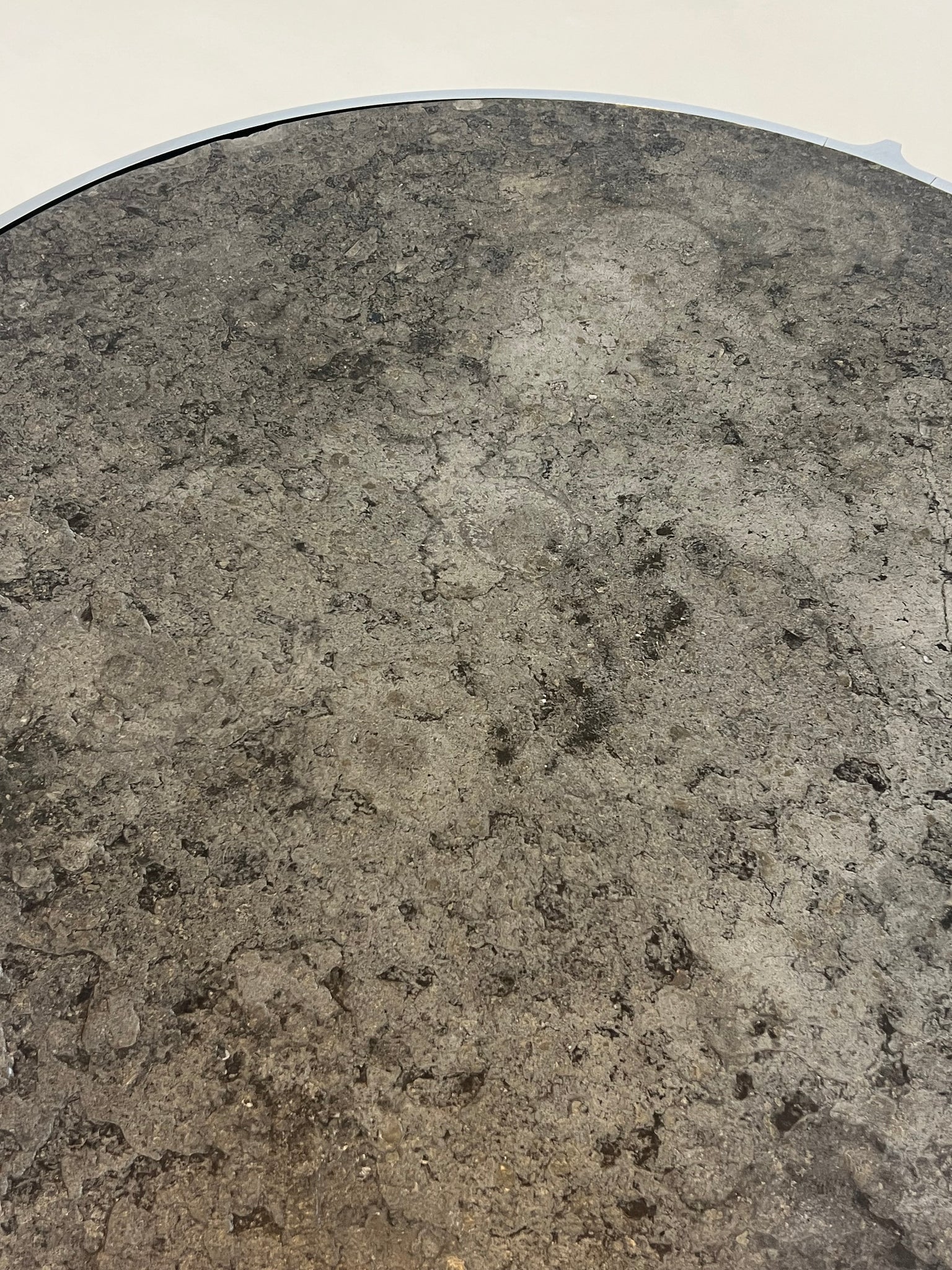 Vintage round coffee table – stone top