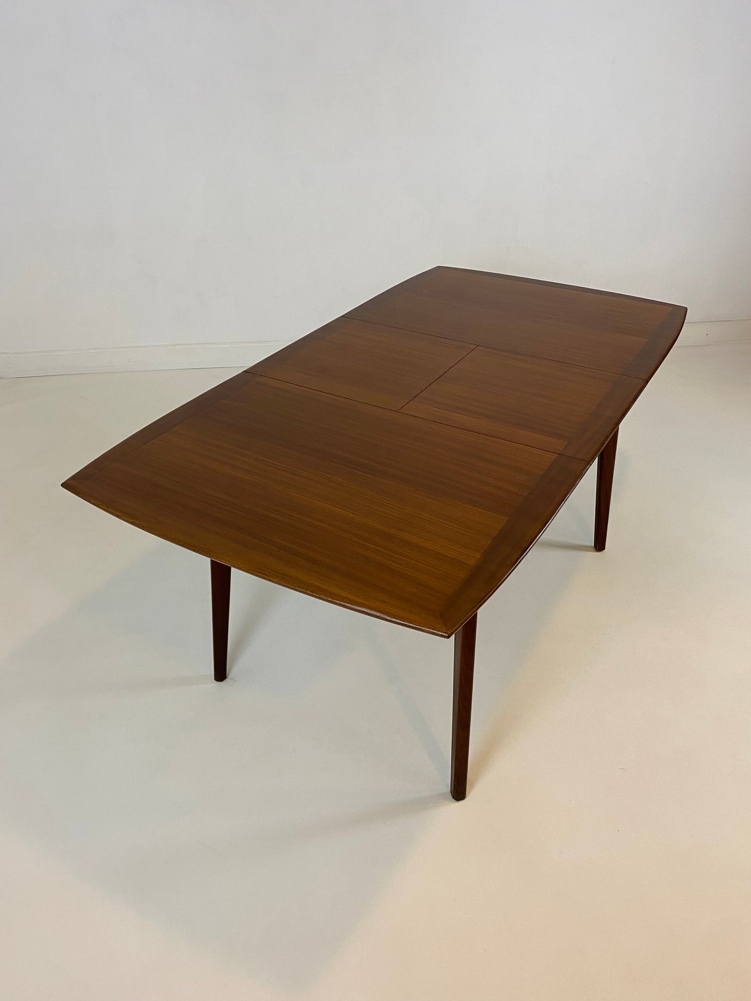 Vintage extendable dining table by Louis Van Teeffelen for Wébé