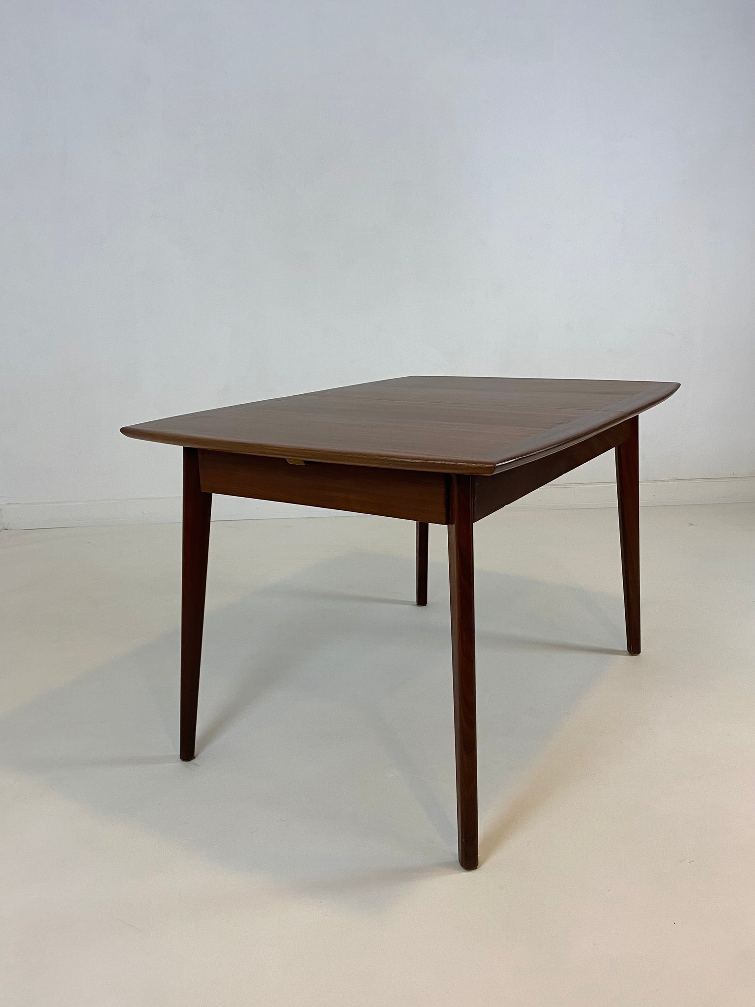 Vintage extendable dining table by Louis Van Teeffelen for Wébé