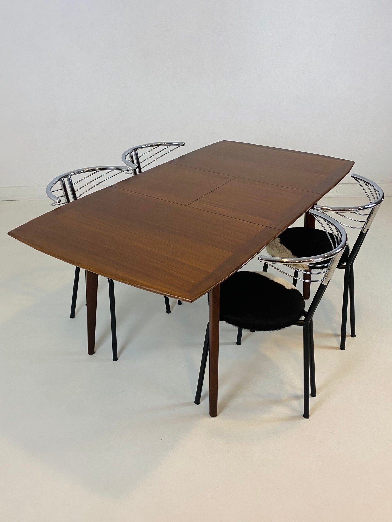 Vintage extendable dining table by Louis Van Teeffelen for Wébé
