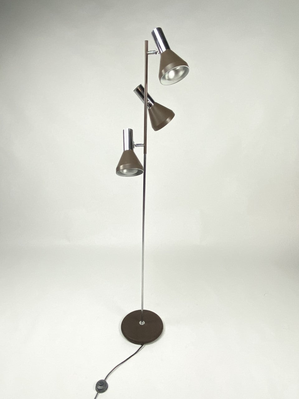 Chromed floor lamp by Hustadt Leuchten