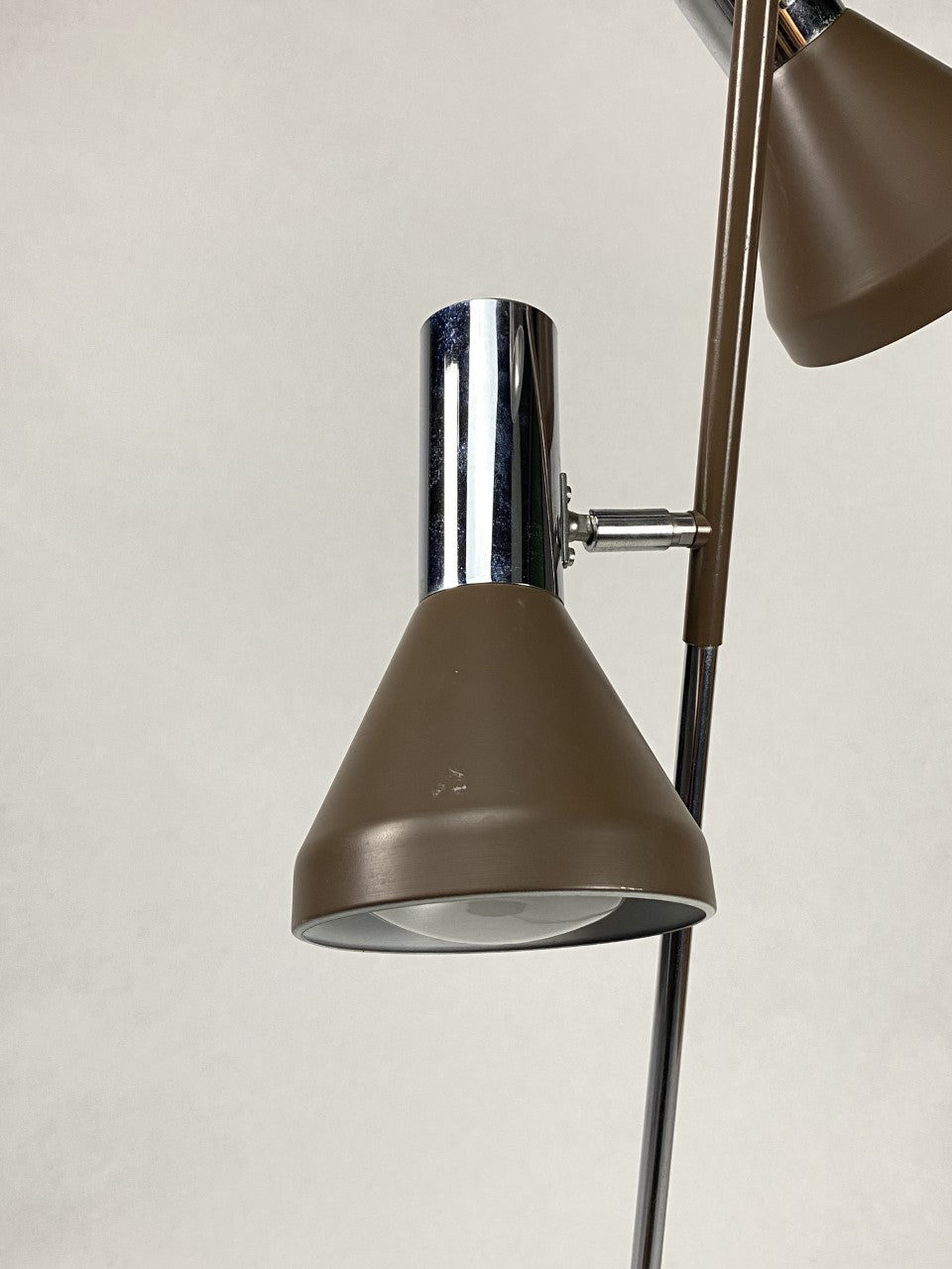Chromed floor lamp by Hustadt Leuchten